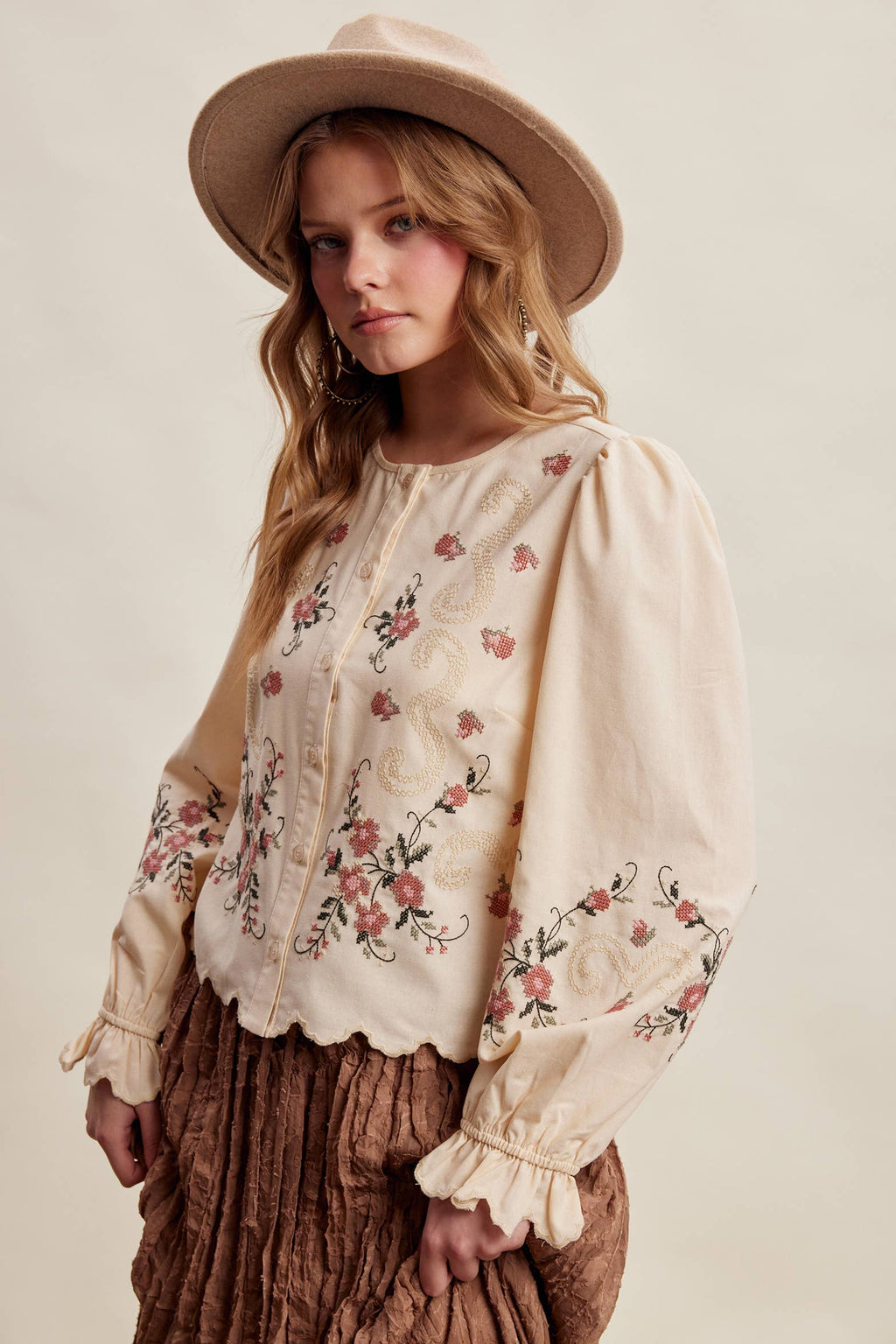 Embroidered Scallop Hem Cotton