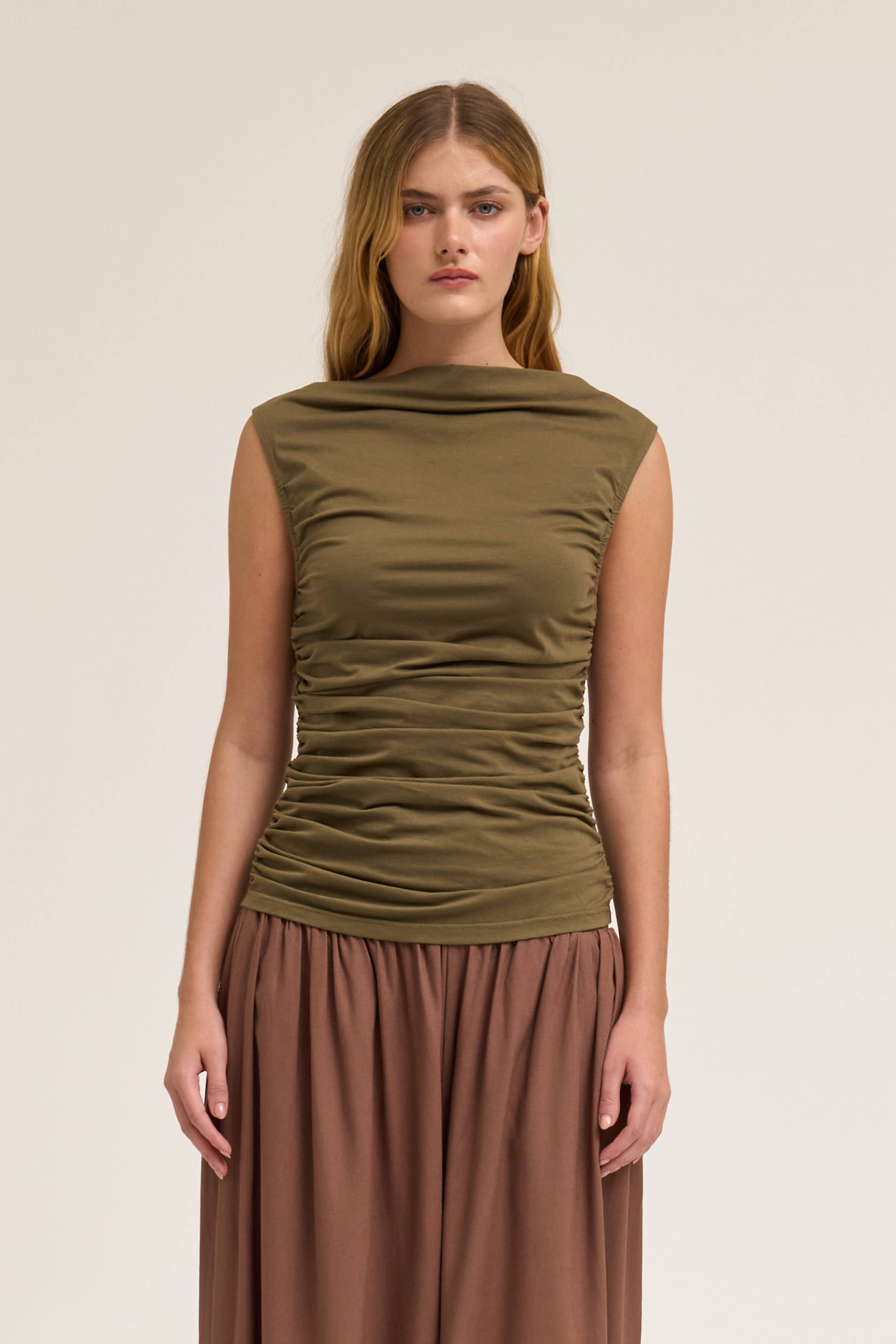SLEEVELESS SHIRRING JERSEY TANK
