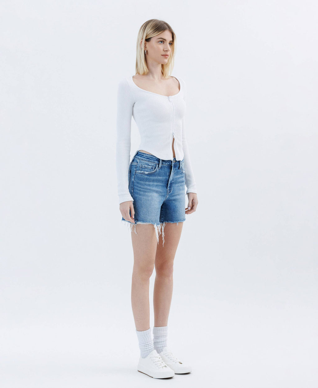 HIGH RISE RAW HEM BOYFRIEND SHORTS by Vervet