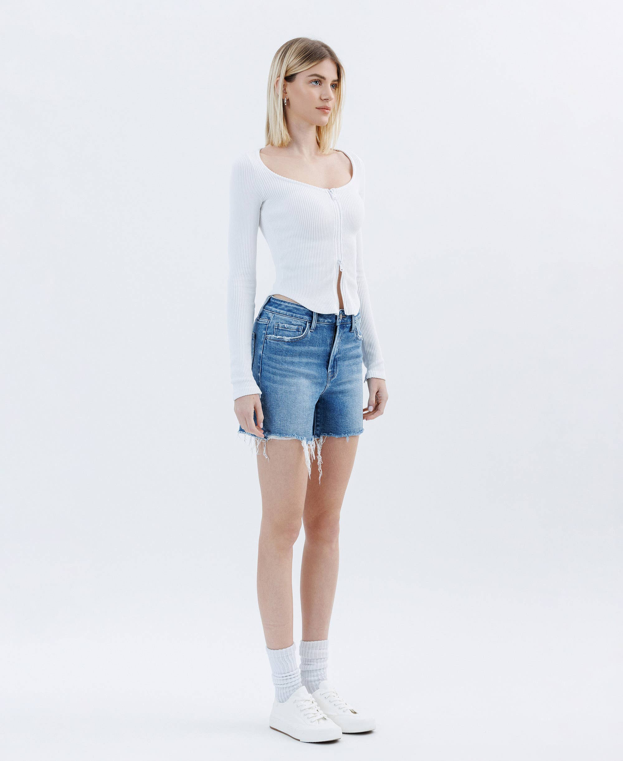 HIGH RISE RAW HEM BOYFRIEND SHORTS by Vervet