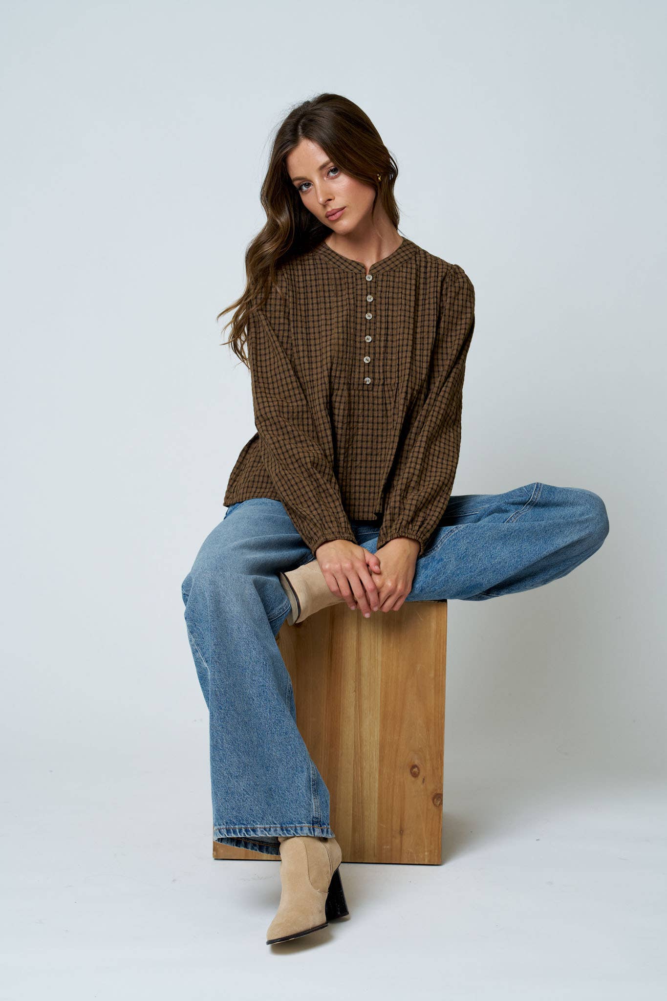 PLAID PINTUCK DETAIL HENLEY LONG SLEEVE TOP