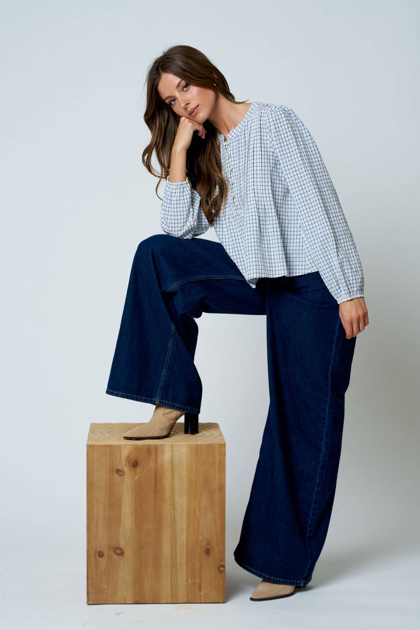 PLAID PINTUCK DETAIL HENLEY LONG SLEEVE TOP