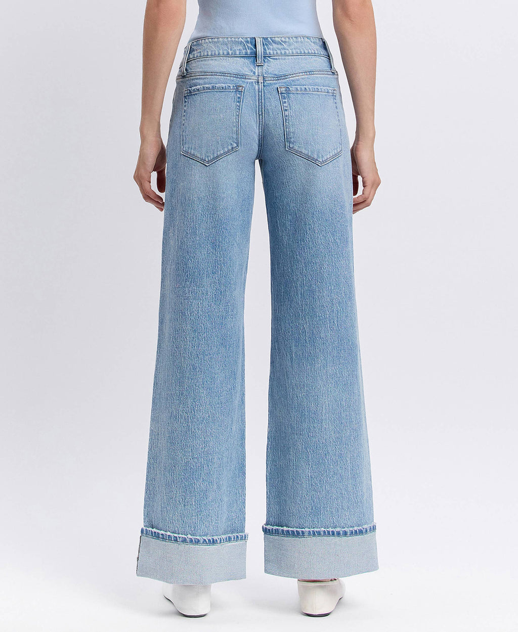 LOW RISE LIGHT WASH CUFFED BAGGY WIDE JEANS by Vervet