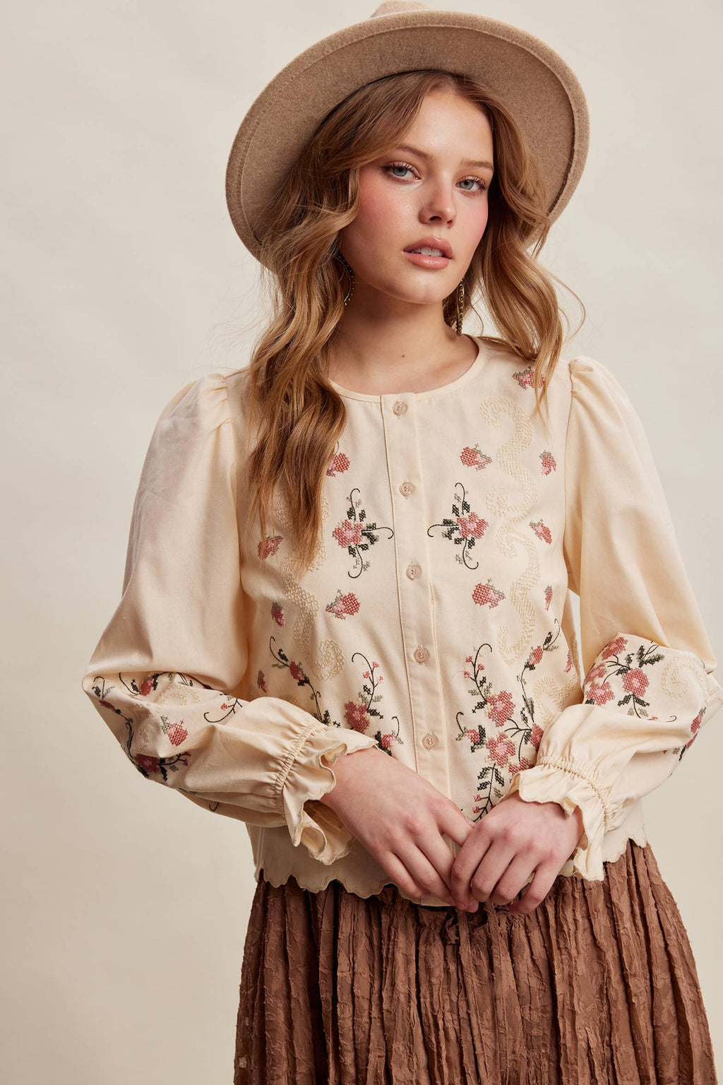Embroidered Scallop Hem Cotton