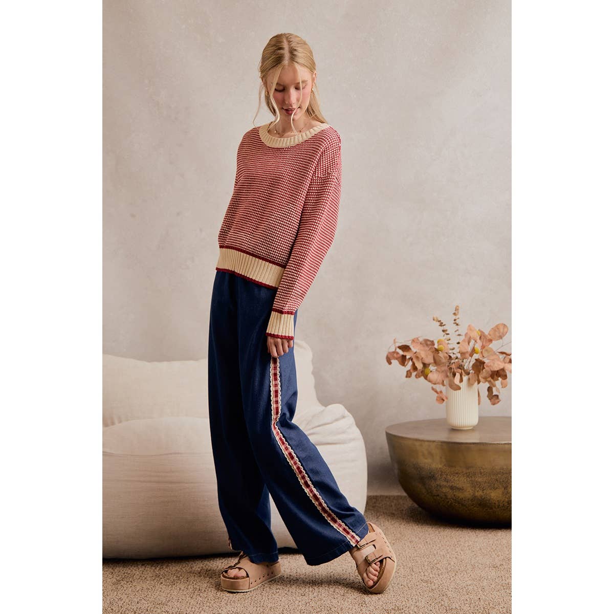 TEXTURED CREWNECK SWEATER