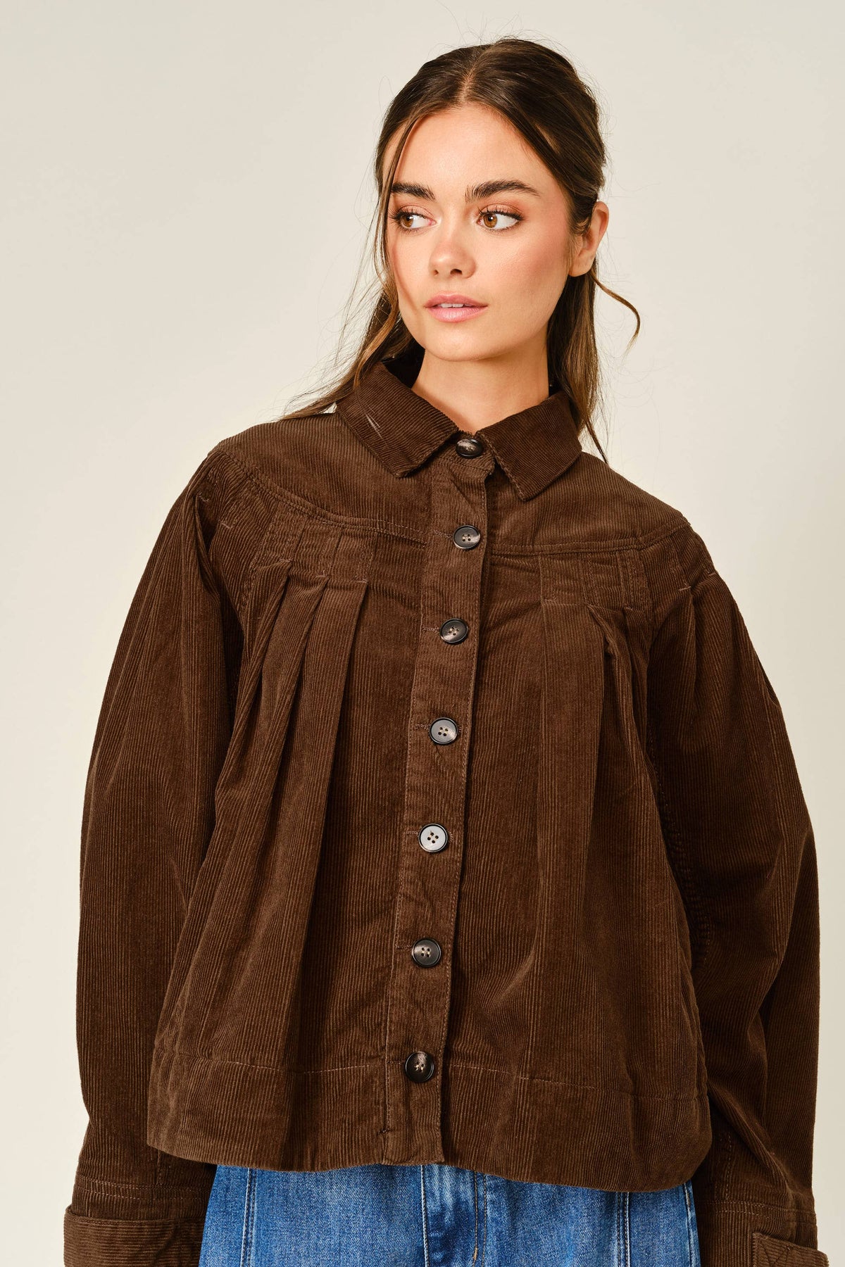 COZY CORDUROY PLEATED SHIRT JACKET