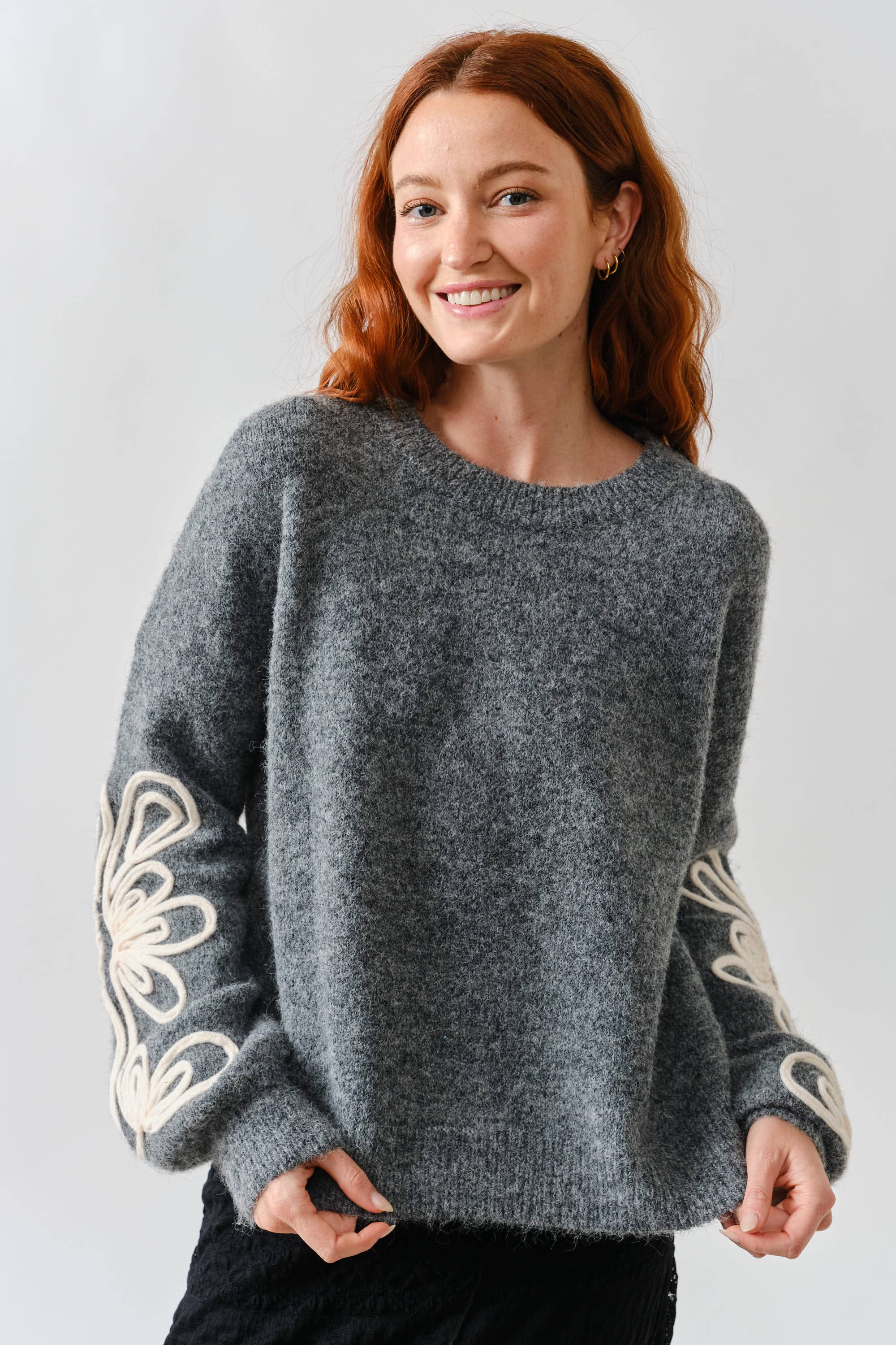 EMBROIDERED DETAIL SWEATER