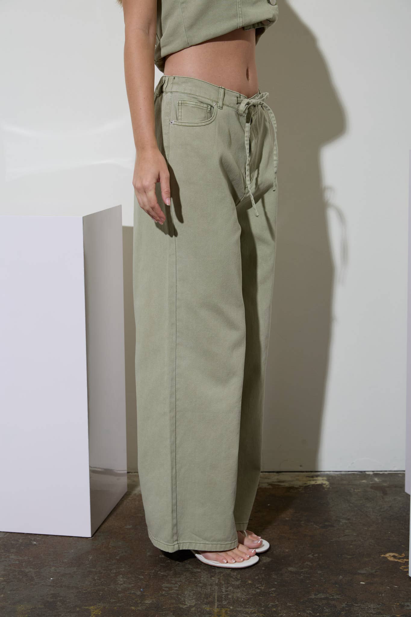 DRAWSTRING DETAIL DENIM PANTS