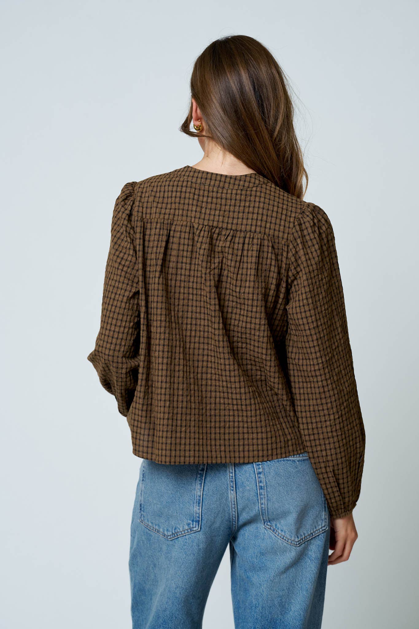 PLAID PINTUCK DETAIL HENLEY LONG SLEEVE TOP