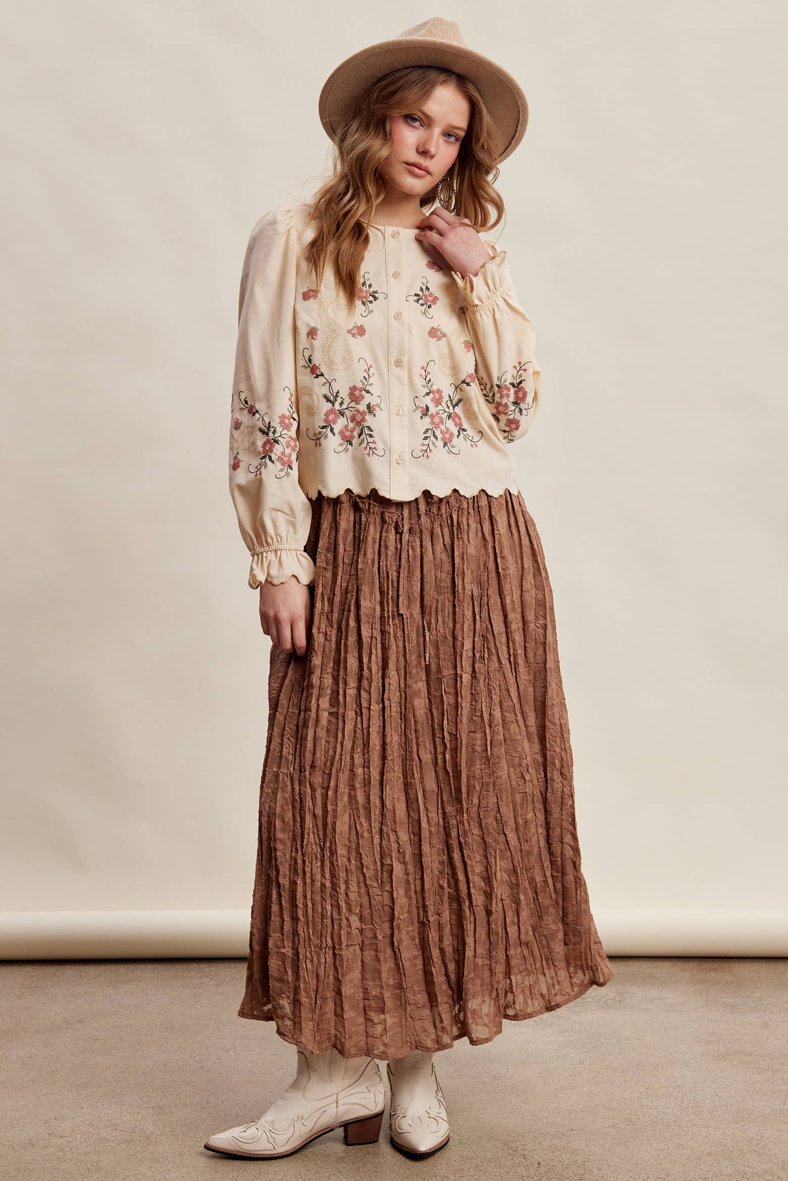 Embroidered Scallop Hem Cotton