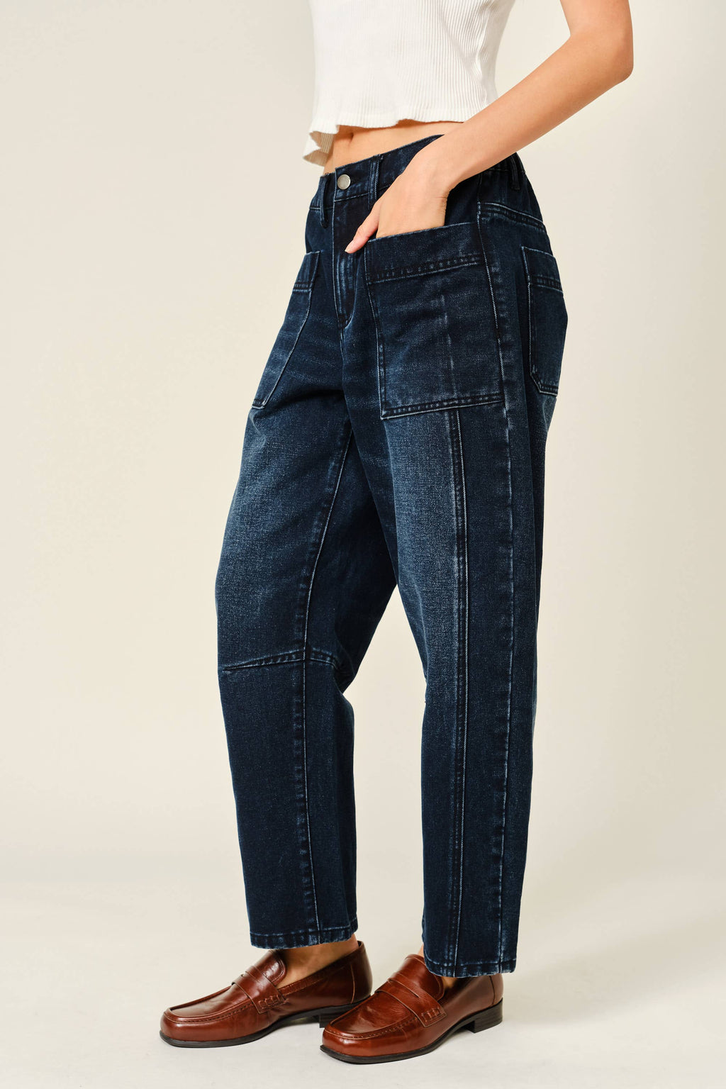 DARK WASHED BARREL JEANS
