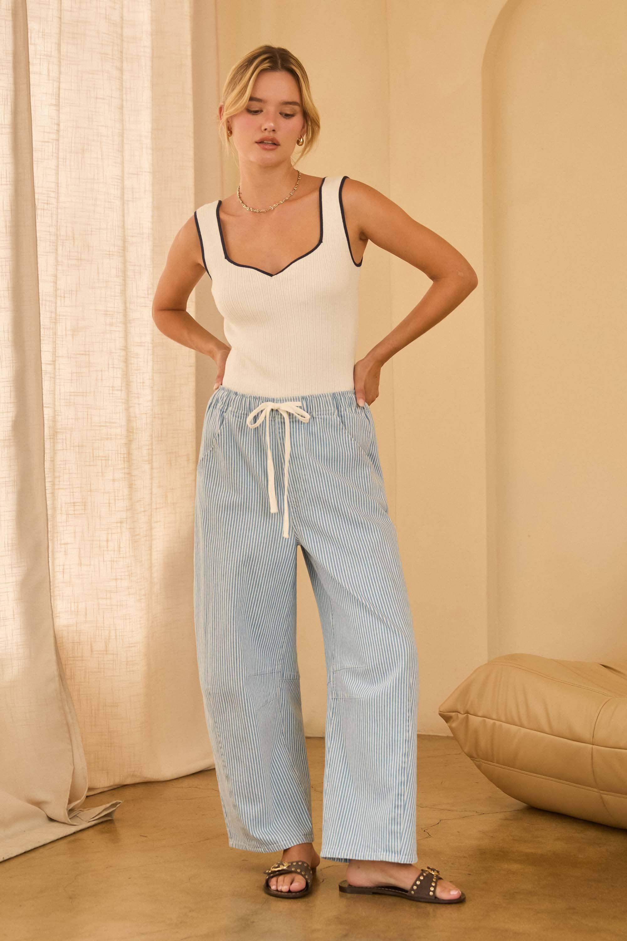 Washed denim barrel pants
