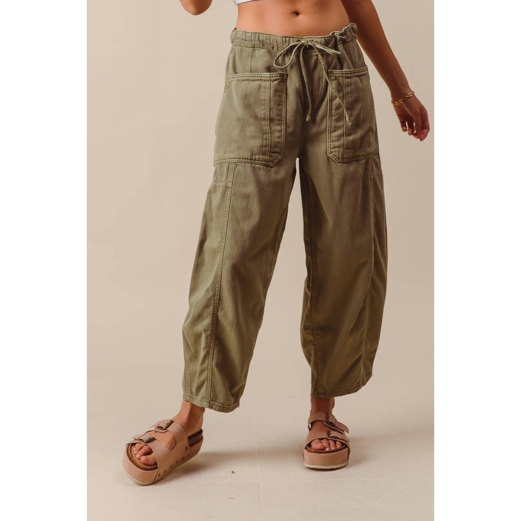 MID RISE WIDE LEG PANTS by So Me