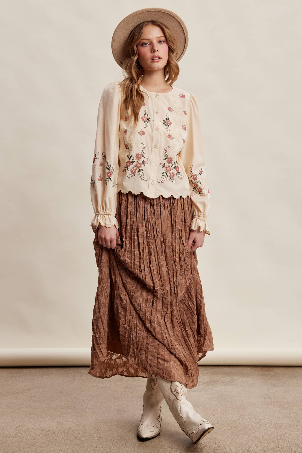 Embroidered Scallop Hem Cotton
