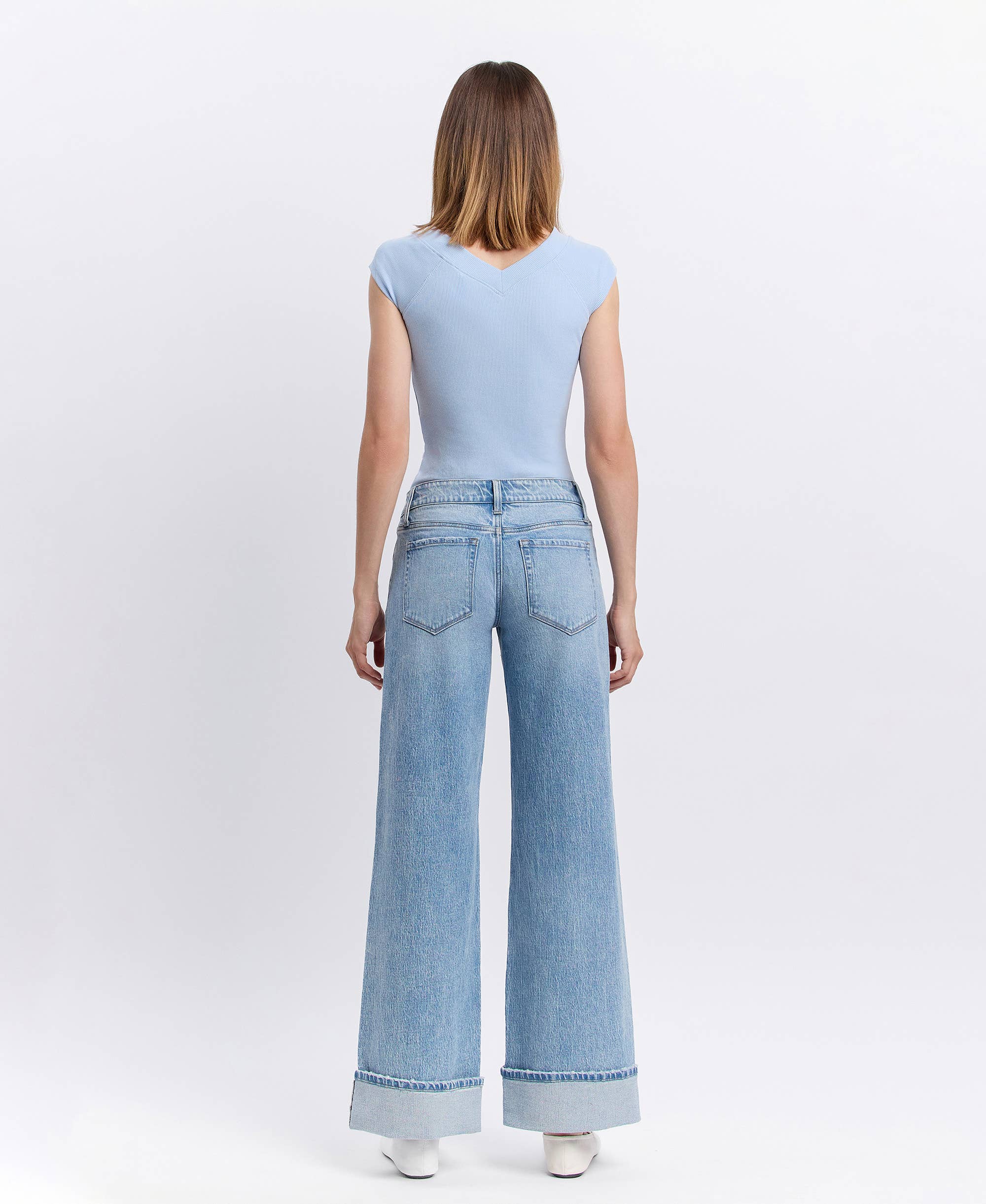 LOW RISE LIGHT WASH CUFFED BAGGY WIDE JEANS by Vervet